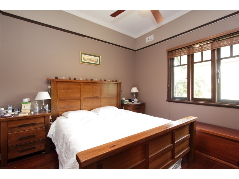 128 Hubert Street, East Victoria Park WA 6101