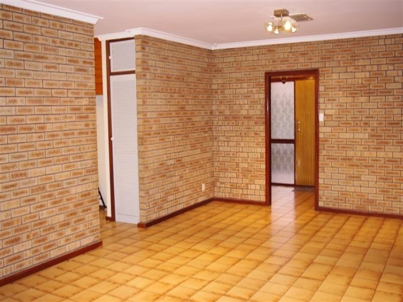 28 Clarke Street, East Cannington WA 6107