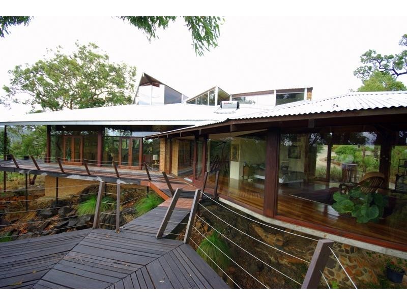 280 Mundaring Weir Road, Bickley WA 6076