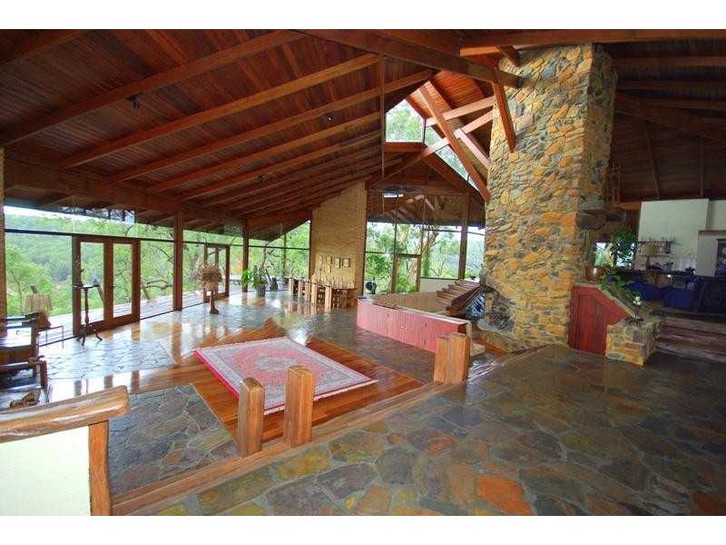 280 Mundaring Weir Road, Bickley WA 6076