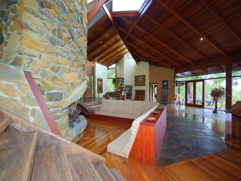 280 Mundaring Weir Road, Bickley WA 6076