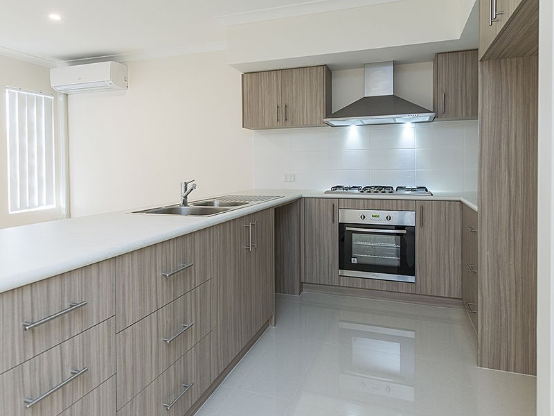 2/320 Acton Avenue, Kewdale WA 6105