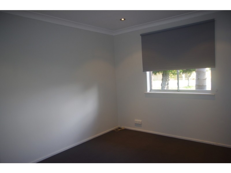 30 Clovertree Street, Maddington WA 6109