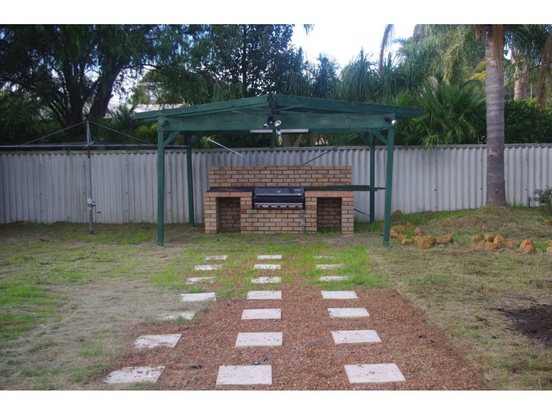 30 Clovertree Street, Maddington WA 6109