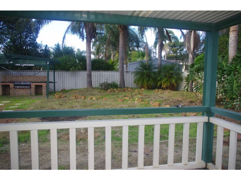 30 Clovertree Street, Maddington WA 6109