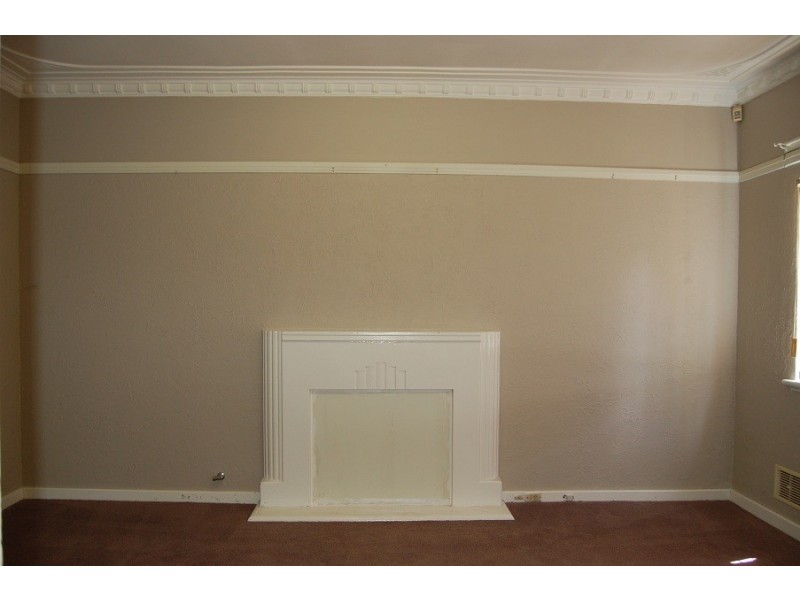 13 Chapman Road, St James WA 6102