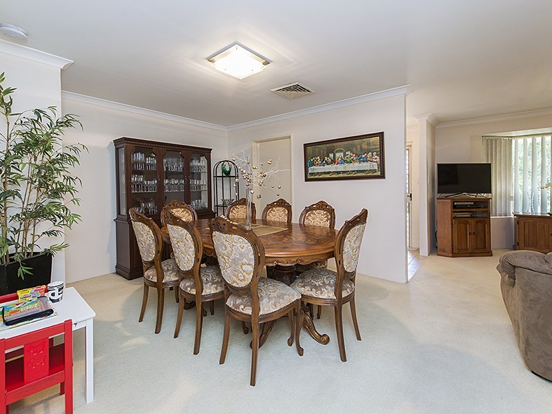 6 Cue Cove, Bentley WA 6102