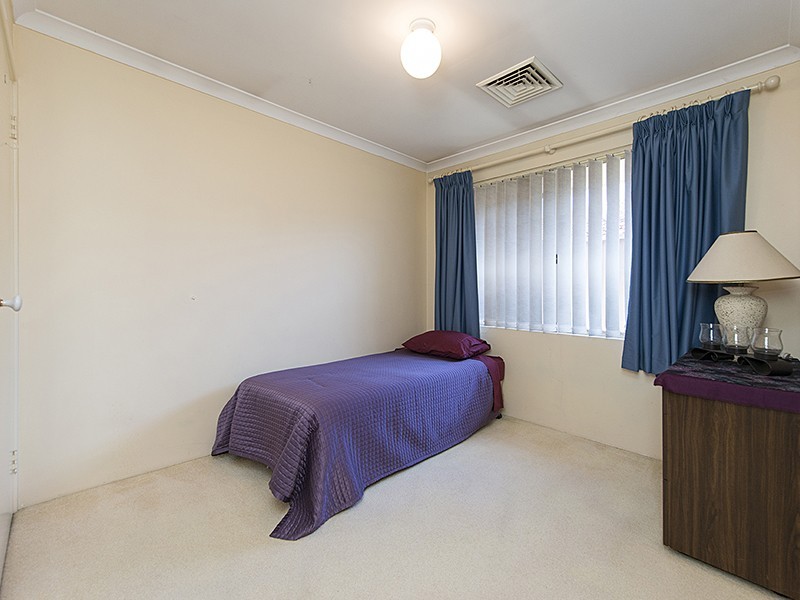 6 Cue Cove, Bentley WA 6102