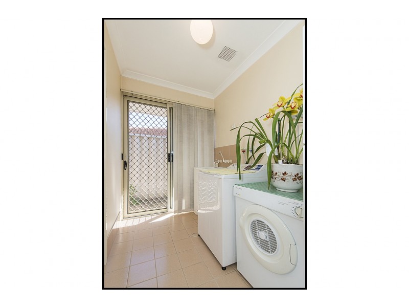 6 Cue Cove, Bentley WA 6102