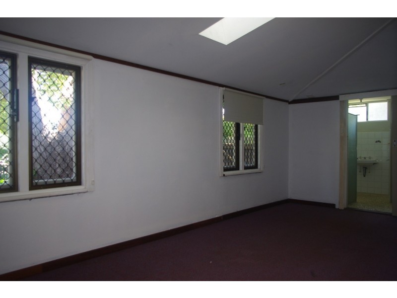 51 Walpole Street, St James WA 6102