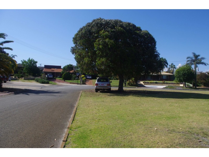 2 Headley Place, Bayswater WA 6053