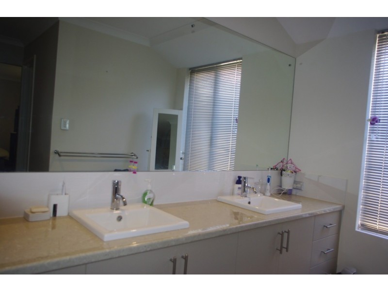 14 McKim Street, Canning Vale WA 6155