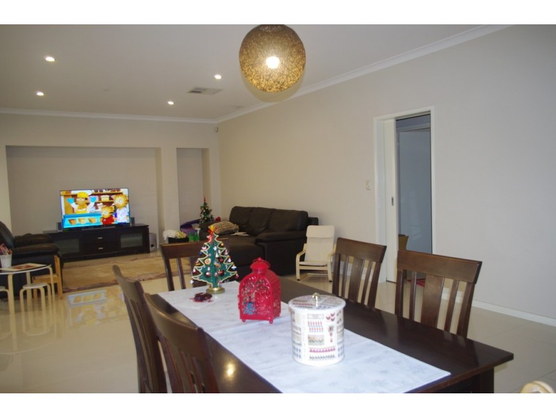 14 McKim Street, Canning Vale WA 6155