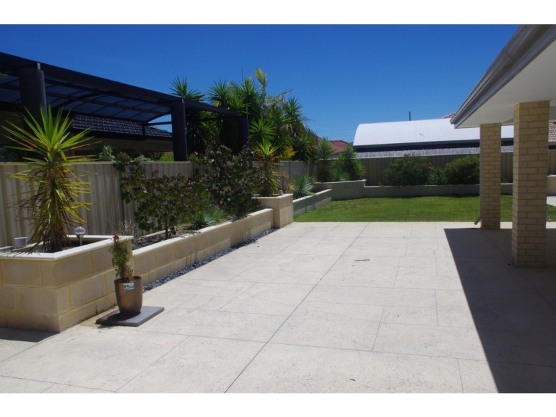 14 McKim Street, Canning Vale WA 6155