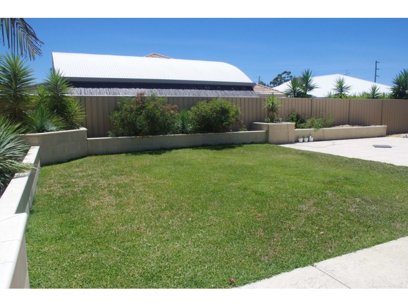 14 McKim Street, Canning Vale WA 6155