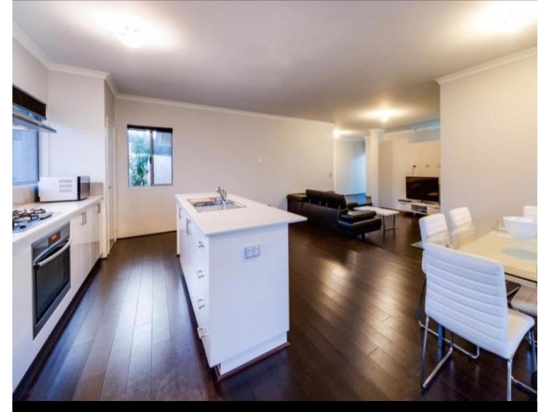 20 Elkhorn Ave, Southern River WA 6110