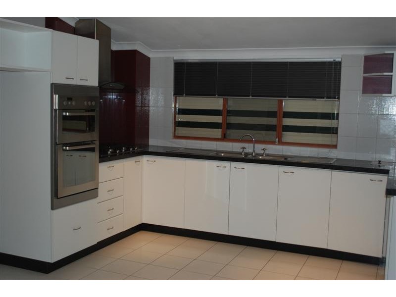 2 Warwick Street, St James WA 6102