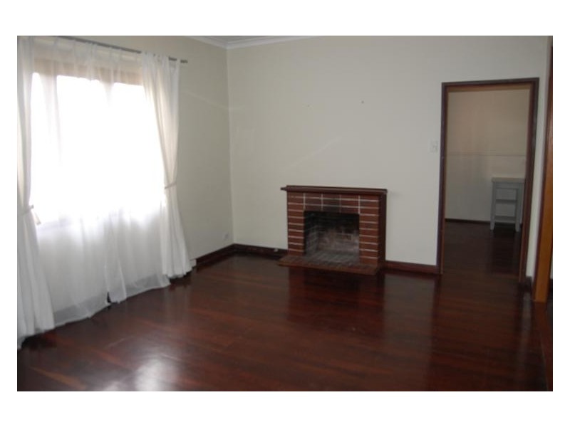 4 Bone Street, St James WA 6102