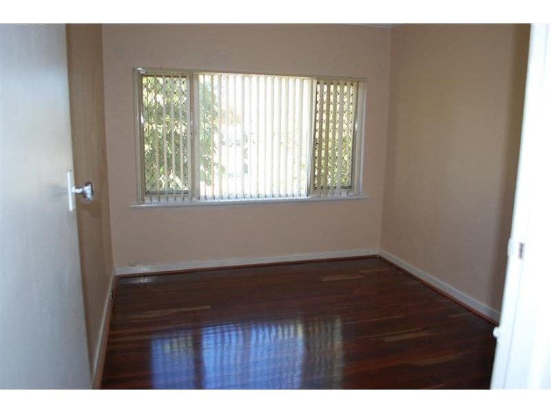 85 Thornlie Avenue, Thornlie WA 6108