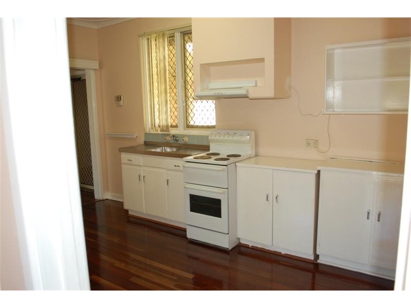 85 Thornlie Avenue, Thornlie WA 6108