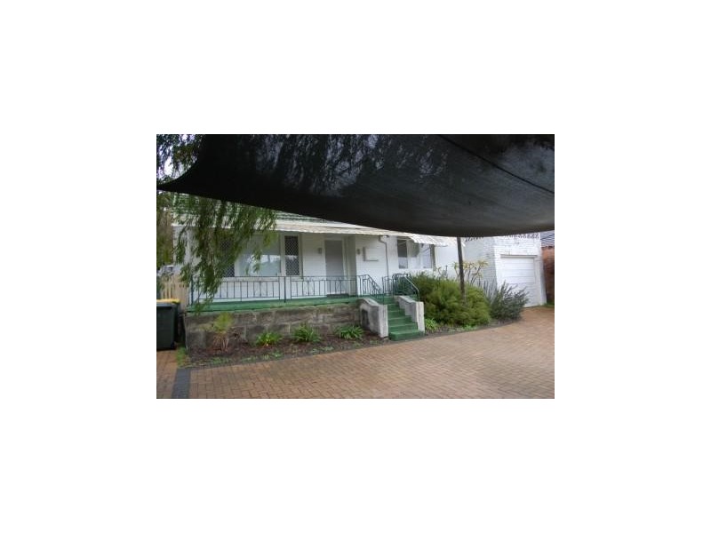 118 Hill View Terrace, St James WA 6102