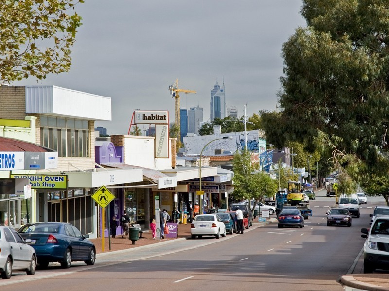 12 Salford Street, Victoria Park WA 6100