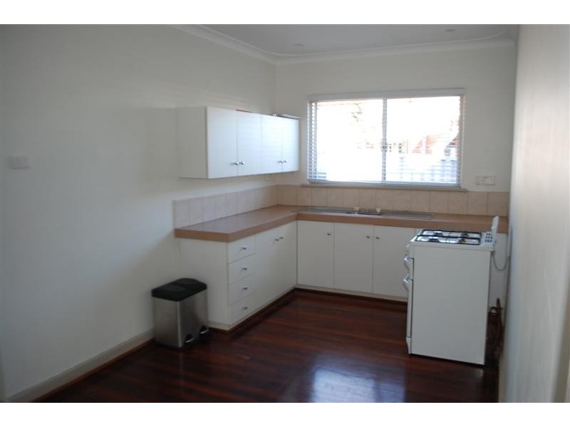 102 Hill View Terrace, St James WA 6102