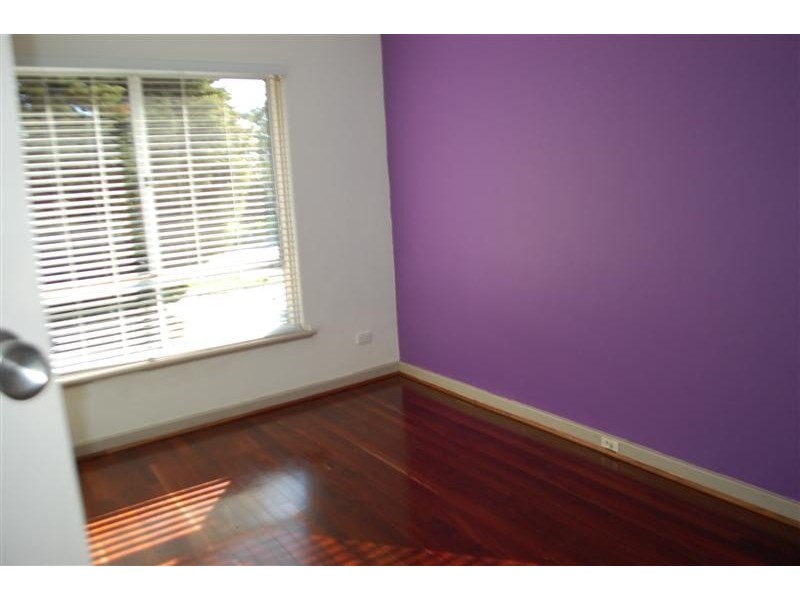 102 Hill View Terrace, St James WA 6102