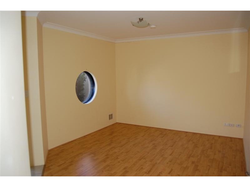 5/5  Norman Street, St James WA 6102