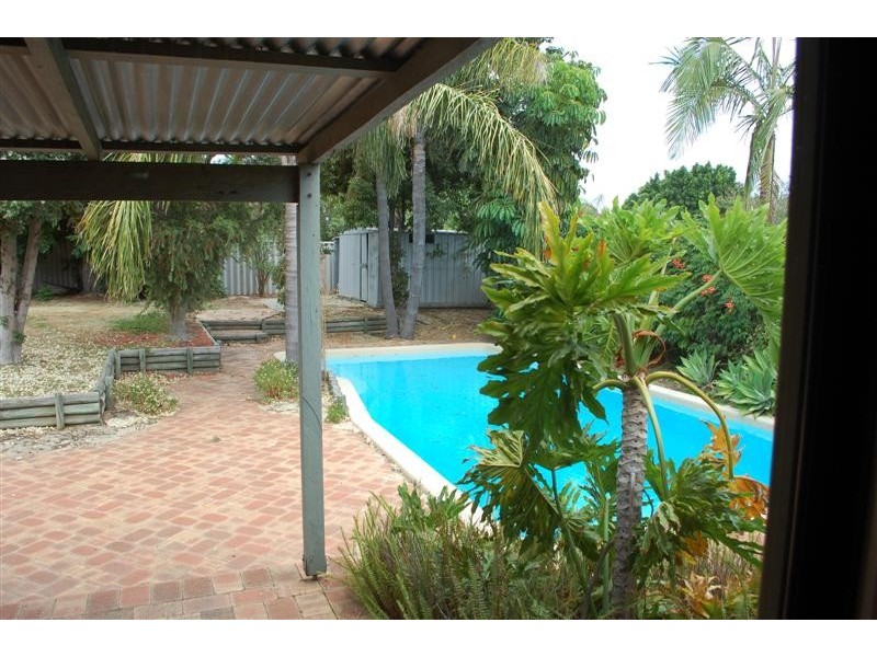 8 Hertford Street, East Victoria Park WA 6101