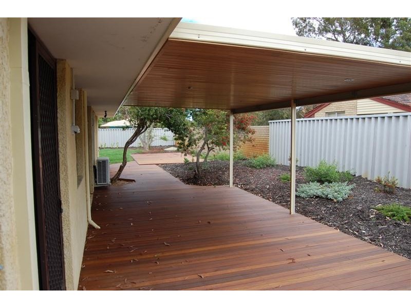 5 Lurnea Street, Karawara WA 6152