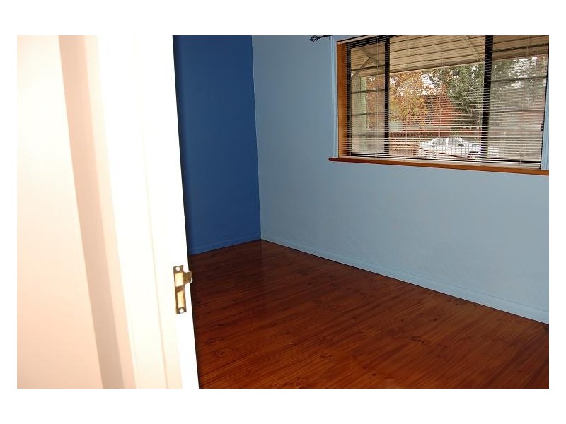 199A Treasure Road, Queens Park WA 6107