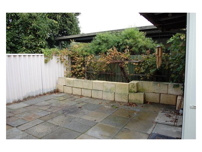 199A Treasure Road, Queens Park WA 6107