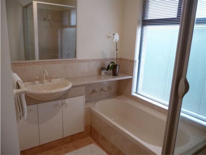 3/14  Kimberley Street, Belmont WA 6104