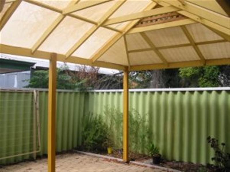 4/11  Ewing Street, Bentley WA 6102