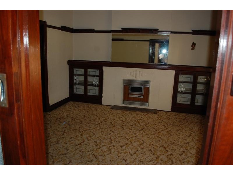 10 Salisbury Street, St James WA 6102