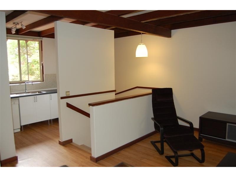 10/25 Comer Street, Como WA 6152