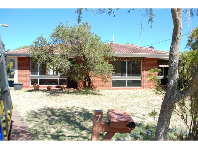 7 Ivers Court, Langford WA 6147