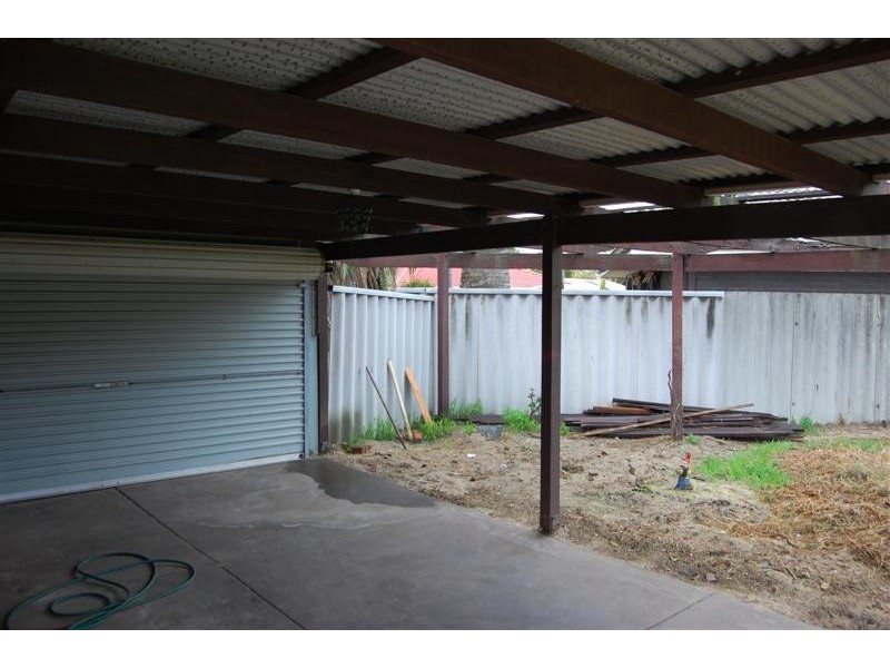 7 Ivers Court, Langford WA 6147