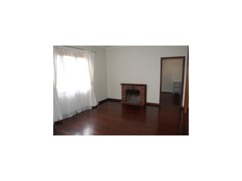 4 Bone Street, St James WA 6102