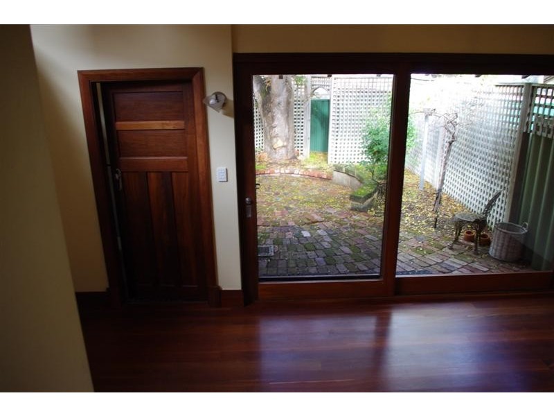 33 Kingston Avenue, West Perth WA 6005