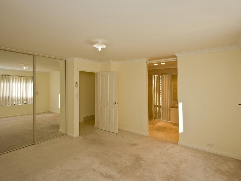 11B Hitchcock Street, St James WA 6102
