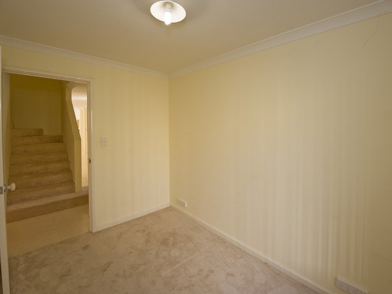11B Hitchcock Street, St James WA 6102