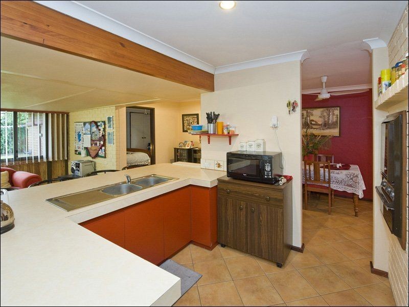 21 Hyland Way, Wilson WA 6107