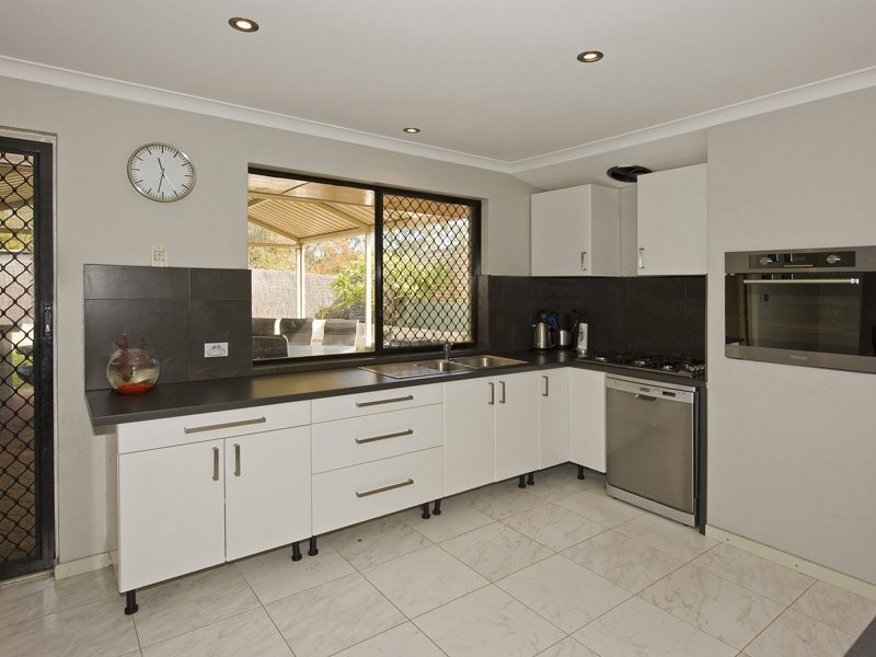 2/54 Lindisfarne Way, Balcatta WA 6021