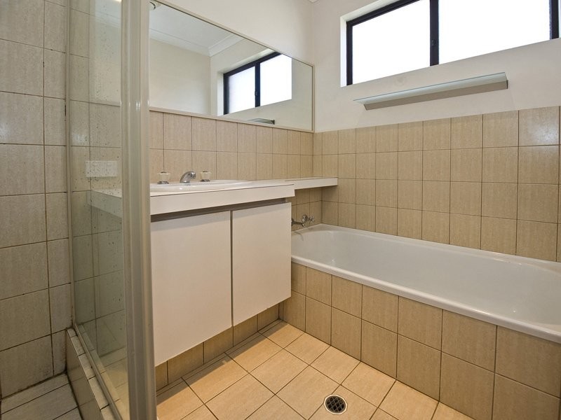 2/54 Lindisfarne Way, Balcatta WA 6021