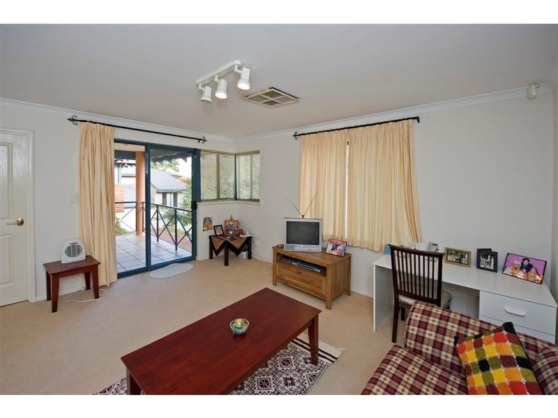 109D Berwick Street, Victoria Park WA 6100