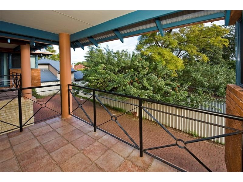 109D Berwick Street, Victoria Park WA 6100