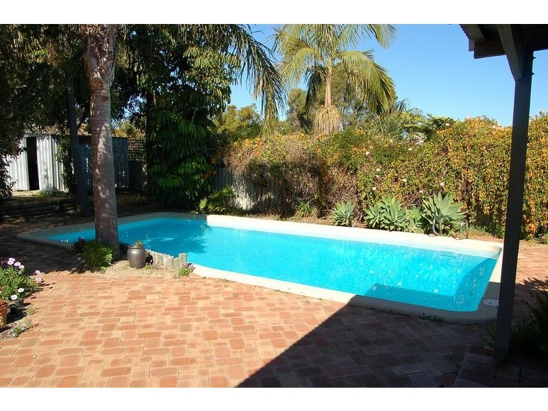 8 Hertford Street, East Victoria Park WA 6101