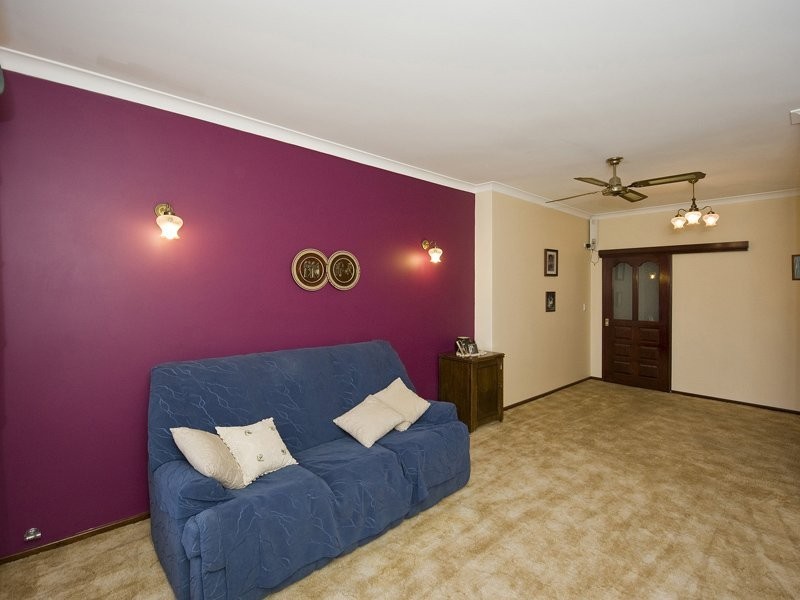 18 Hyland Way, Wilson WA 6107